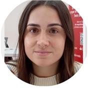 Profesora de apoyo para niños de primaria. Maestra y técnico de EI, con un máster en Educación y opositora actual